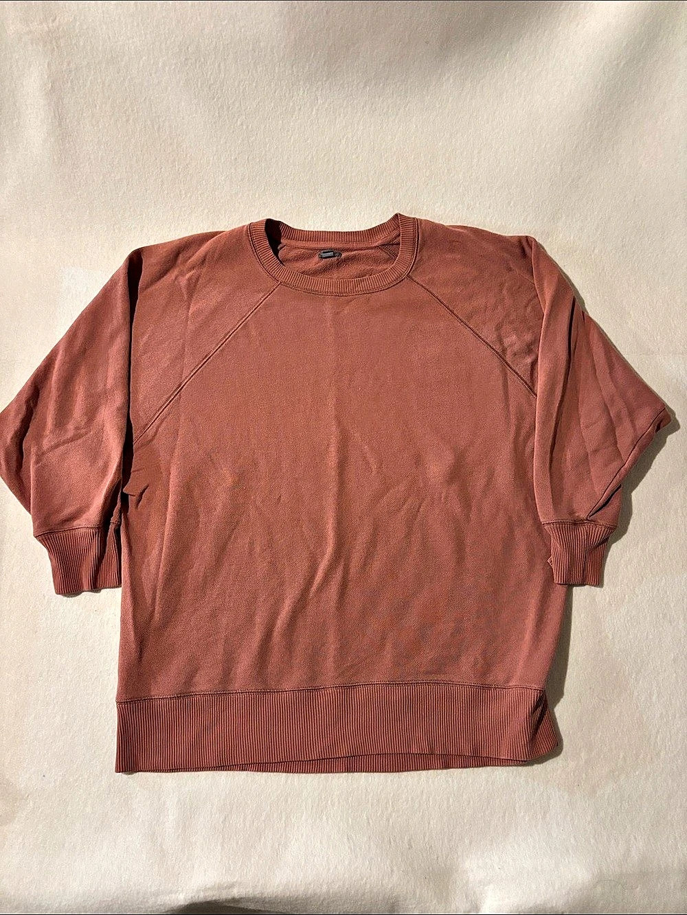 Aerie Raglan Pullover Crewneck
Sweatshirt in Rust Size Large